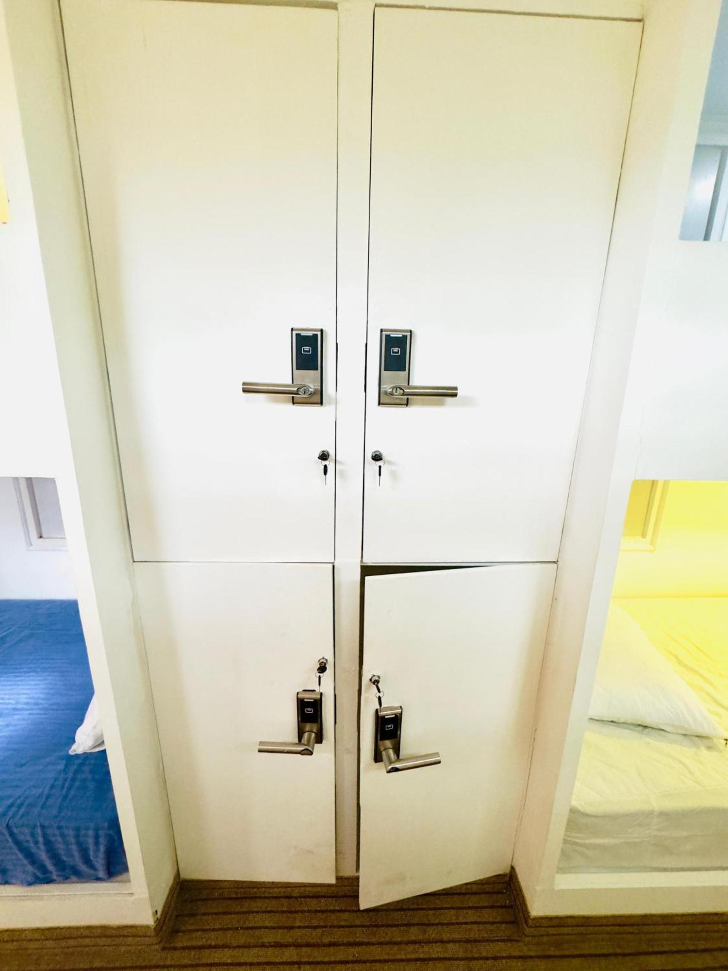 Traveler'S Haven Hostel At Colombo Intl Airport 카투나야크 외부 사진