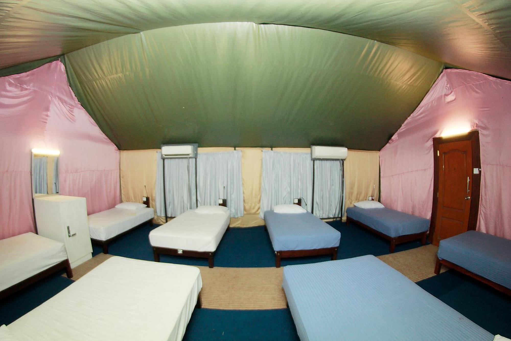 Traveler'S Haven Hostel At Colombo Intl Airport 카투나야크 외부 사진